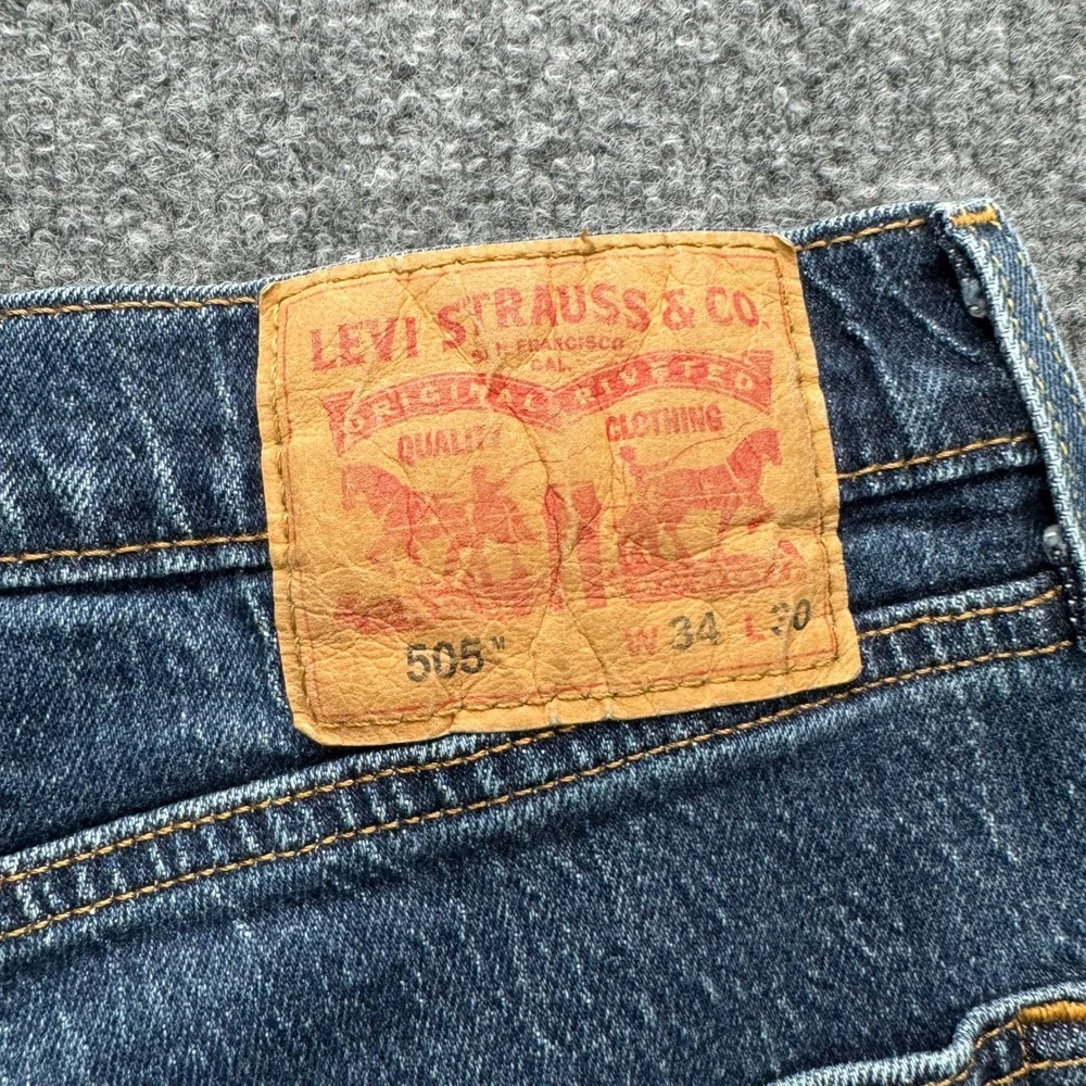 Levi's 505 Regular Fit‎ Jeans Mens 34x30 Blue Medium Wash Denim Workwear